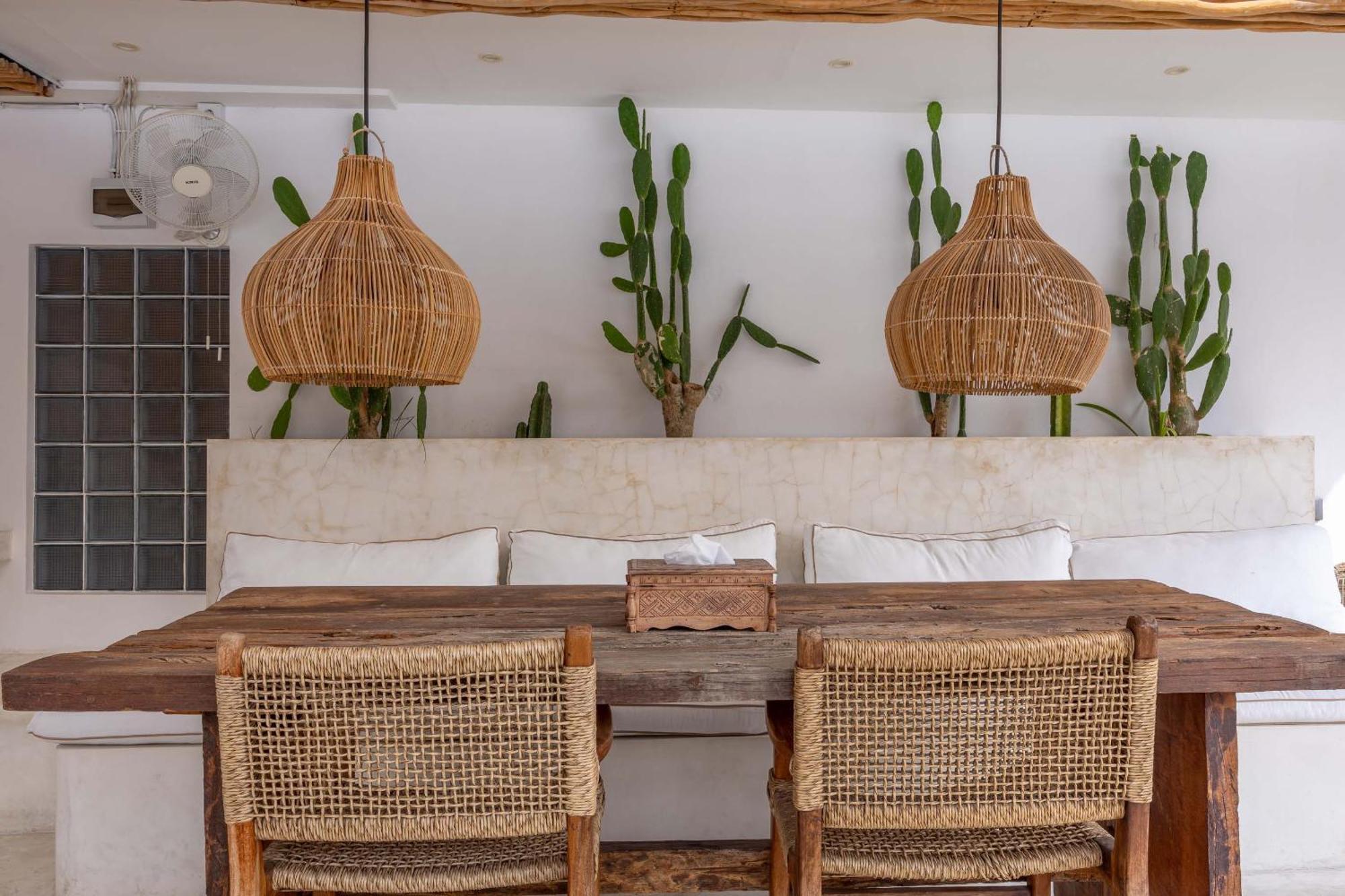 Willa Turan Casa Auri Seminyak Zewnętrze zdjęcie